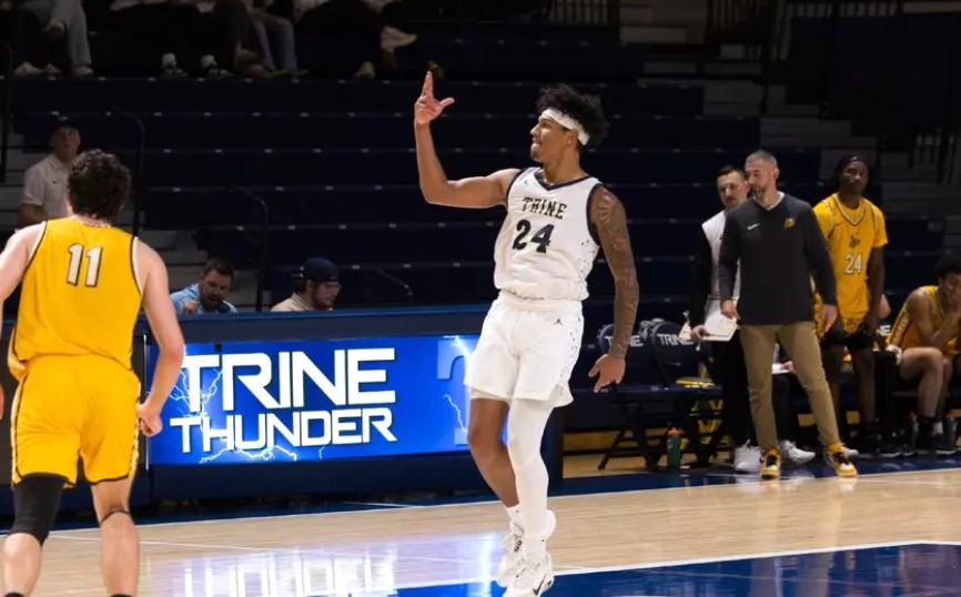 Trine men beat Washington and Lee 79-61